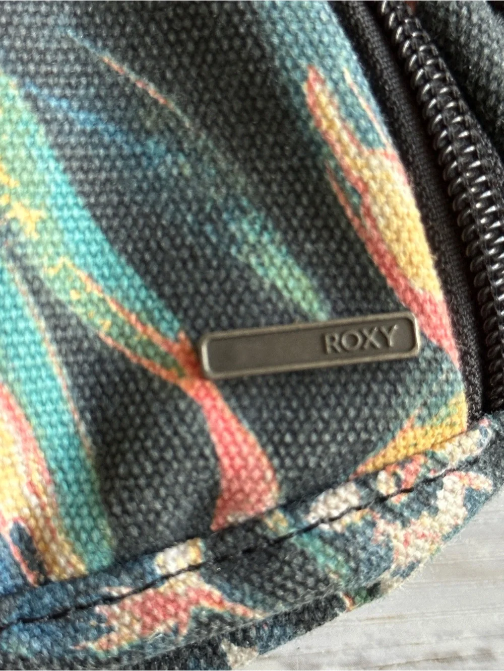 Roxy waist pack